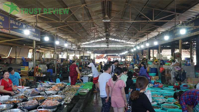 Chợ hải sản tươi sống TP.HCM giá bình dân