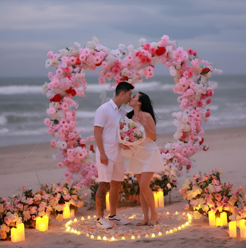 10+ Kịch bản cầu hôn bạn gái lãng mạn, ngọt ngào và bất ngờ nhất 23 Kịch bản cầu hôn trên bãi biển hoàng hôn