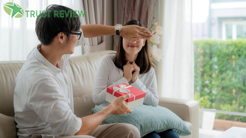 8/3 nên tặng gì cho người yêu? 10 món quá lãng mạn nhất nên chọn 7 8/3 nên tặng gì cho người yêu? 10 món quá lãng mạn nhất nên chọn