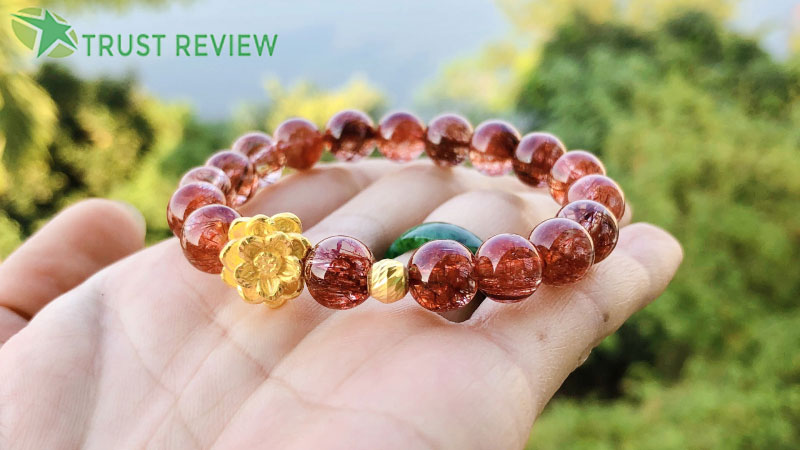 Người mệnh thổ đeo vòng ngọc màu gì? 6 Người mệnh thổ đeo vòng ngọc màu gì?