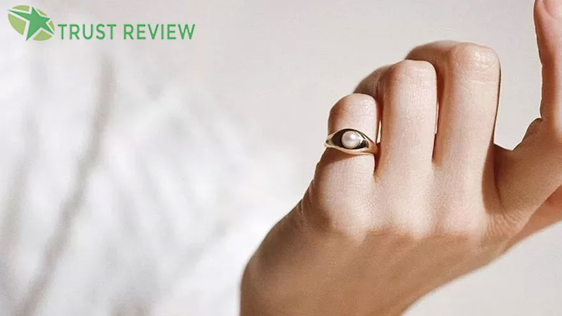Giải đáp: Nữ mệnh kim đeo nhẫn tay trái hay phải? 6 Giải đáp: Nữ mệnh kim đeo nhẫn tay trái hay phải?